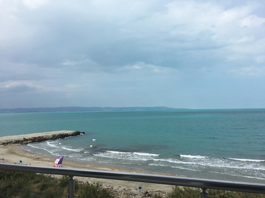 Orange Apartments Pomorie Extérieur photo
