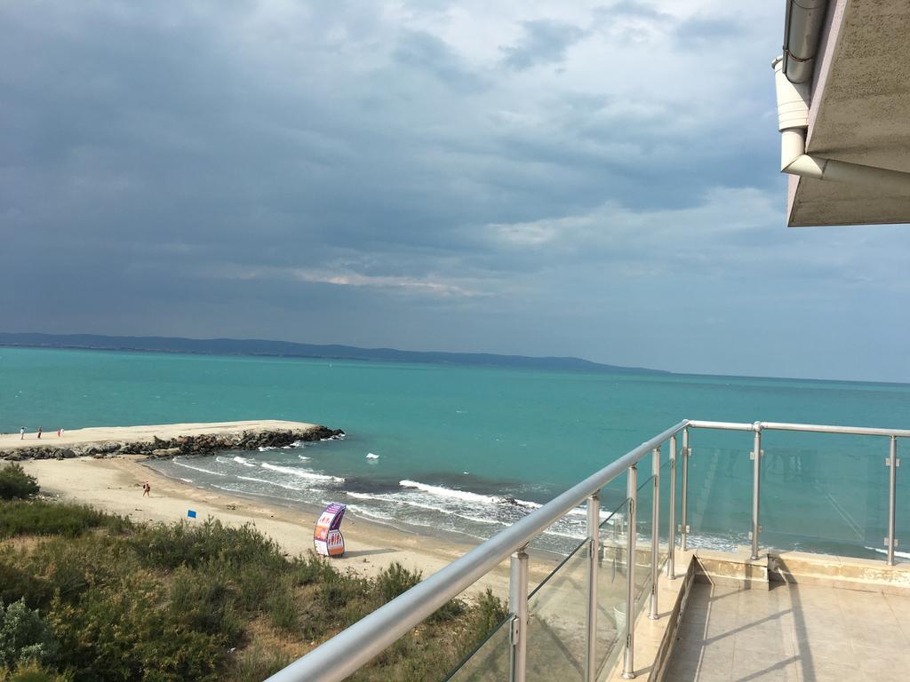 Orange Apartments Pomorie Extérieur photo